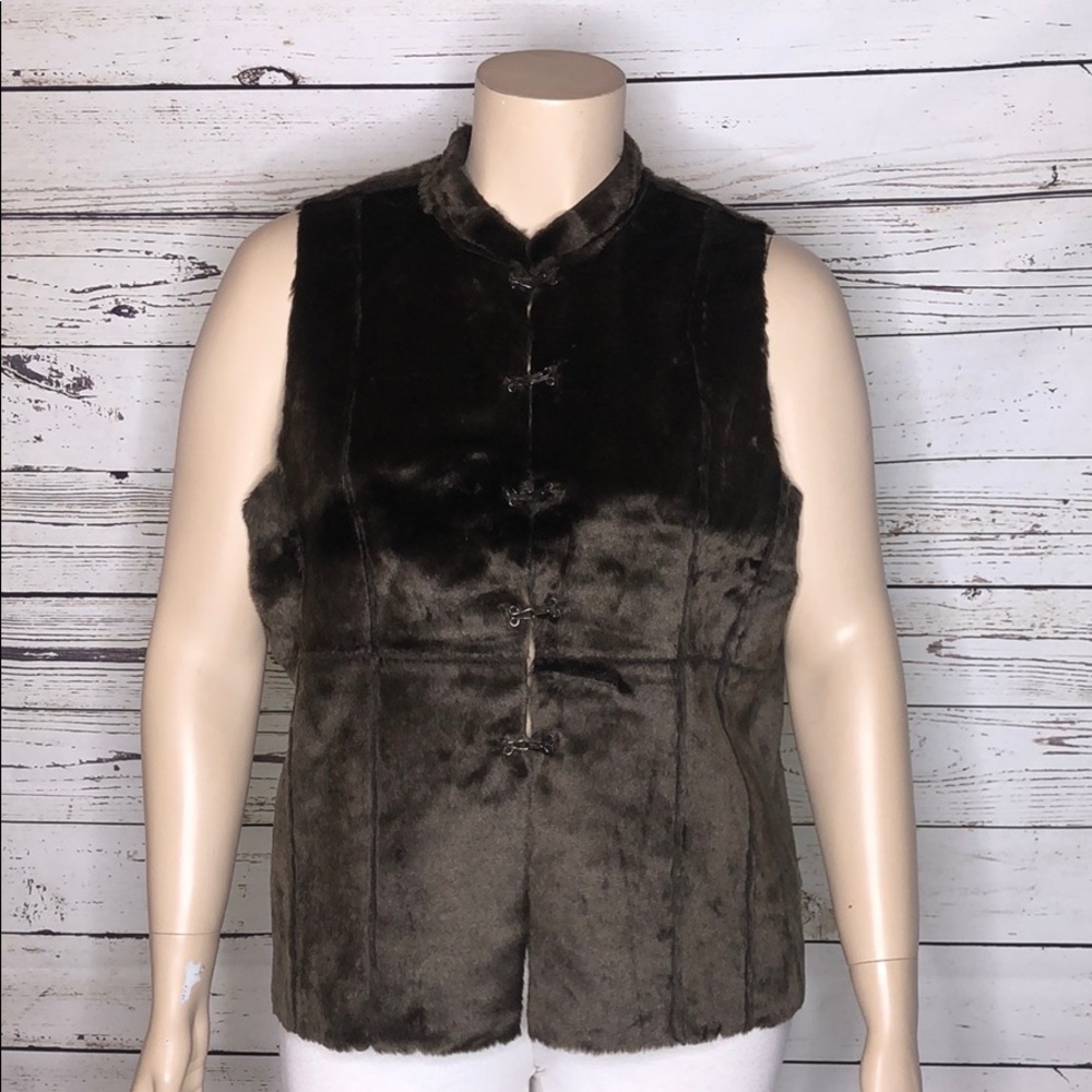 Susan Graver Size XL Brown Faux Suede & Faux Fur Reversible Clasp Front Vest